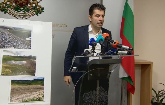 Министърът на икономиката Кирил Петков съобщи на брифинг че тази